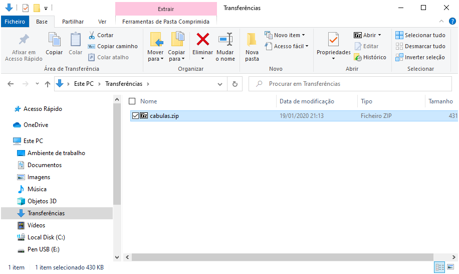 Ficheiro "cabulas.zip" na pasta de transferências selecionado no Explorador de Ficheiros
